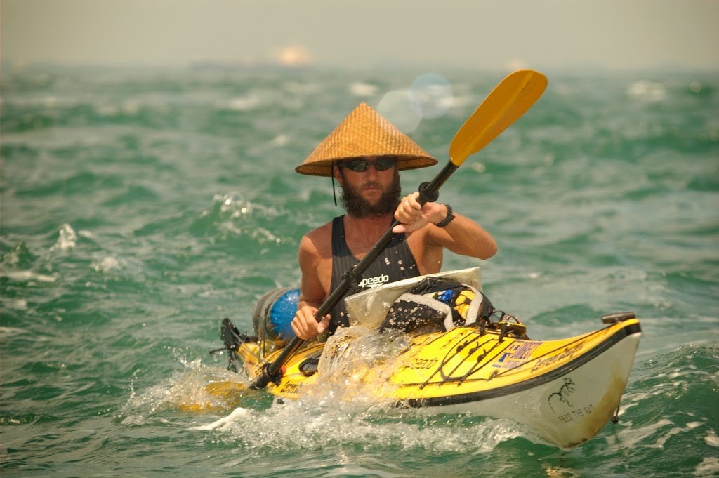 2721f1_DU_jason_kayaking_singapore_straits