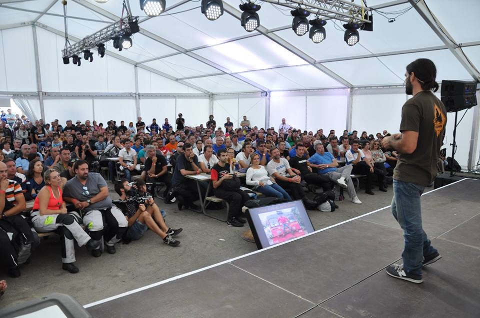 10603713_690799257669589_8259887349240226811_n